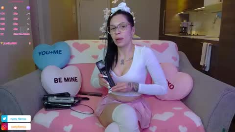 Snapshot of nattywithoutdaddy chatting on 01.21.25 NATTY FIERROS online show from 01.21.25