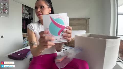 Snapshot of nattywithoutdaddy chatting on 09.18.25 NATTY FIERROS online show from 09.18.25