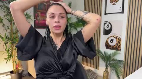 Snapshot of nattywithoutdaddy chatting on 09.21.25 NATTY FIERROS online show from 09.21.25