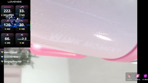 Snapshot of natural_bigass_nina chatting on 12.01.25 Sophia online show from 12.01.25