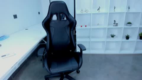 Snapshot of natural_bigboobs chatting on 02.14.26 Jazmin Bigboobs online show from 02.14.26