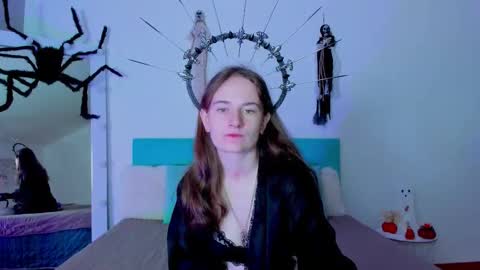 Meri online show from 10.24.25