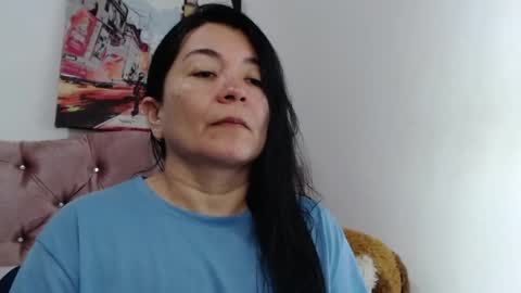 Snapshot of naturally_mature chatting on 05.08.26 Sammy online show from 05.08.26
