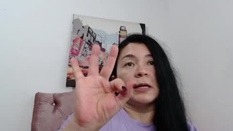 Snapshot of naturally_mature chatting on 05.21.26 Sammy online show from 05.21.26