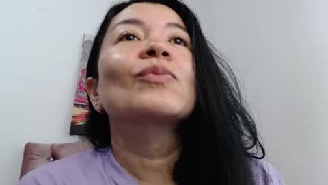 Snapshot of naturally_mature chatting on 05.24.26 Sammy online show from 05.24.26