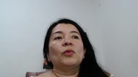Snapshot of naturally_mature chatting on 06.05.26 Sammy online show from 06.05.26