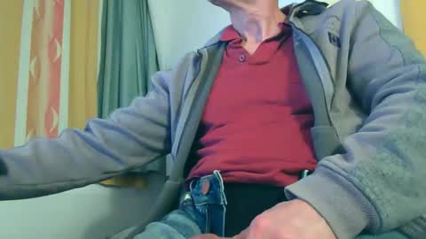 naturista25 online show from 10.17.25