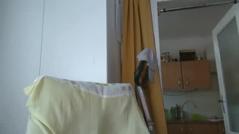Snapshot of naturista25 chatting on 05.30.26 naturista25 online show from 05.30.26