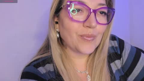 Snapshot of naty__mature_ chatting on 05.16.26 Nataly online show from 05.16.26