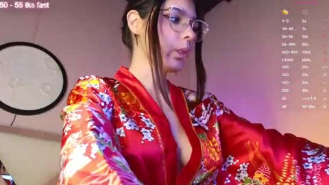 Naty Saenz online show from 12.07.24