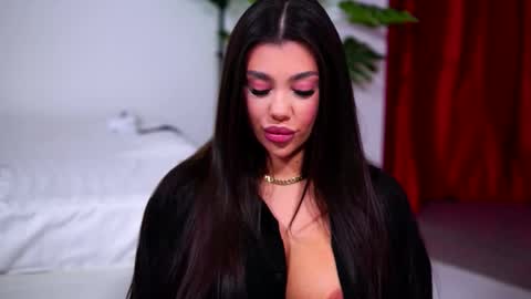 Naty online show from 10.05.25