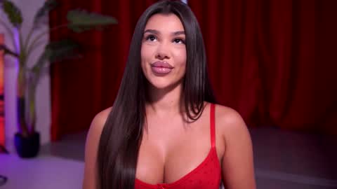 Snapshot of natydesiree chatting on 02.10.26 Naty online show from 02.10.26