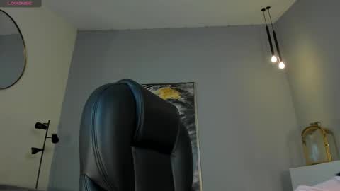 Snapshot of natyferrer chatting on 02.20.25 Naty Ferrer online show from 02.20.25