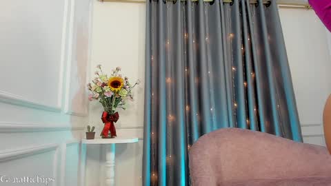 Snapshot of natysnow chatting on 12.21.24 IG nattichips online show from 12.21.24