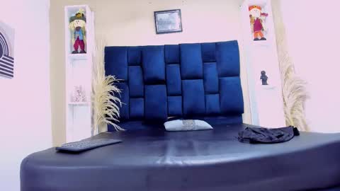 natzuki_ online show from 11.03.25