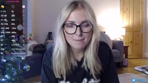 Snapshot of naughty__bex chatting on 12.31.24 Bex currently on maternity leave online show from 12.31.24
