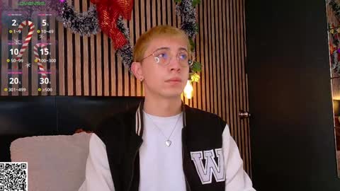 Christopher  Chris online show from 12.21.24