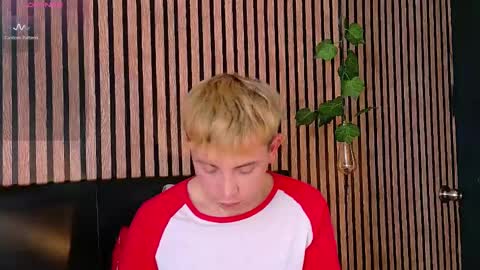 Christopher  Chris online show from 02.19.25