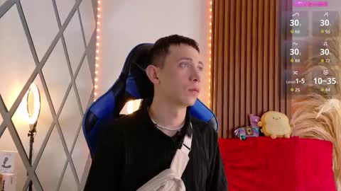 Christopher  Chris online show from 09.12.25