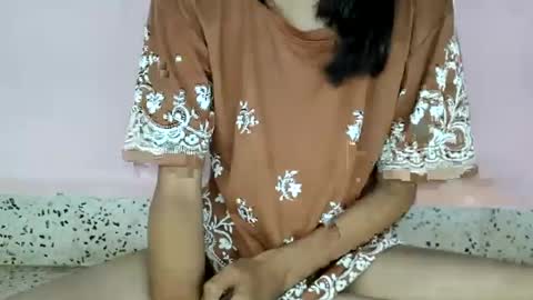 Snapshot of naughty_alia chatting on 08.03.26 Alia online show from 08.03.26
