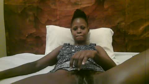 Snapshot of naughty_babe000 chatting on 06.15.26 alisha online show from 06.15.26