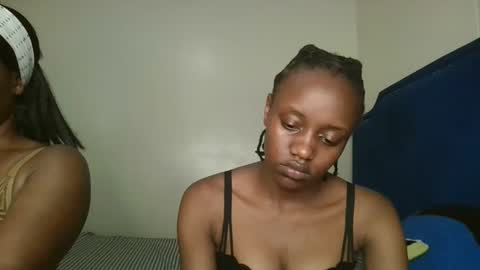 naughty_ellaa online show from 09.29.25