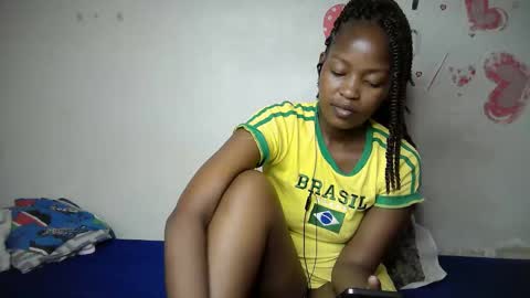 naughty_keesha1 online show from 10.13.25
