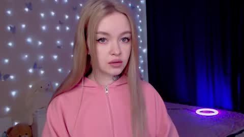 Snapshot of naughty_mablee chatting on 03.03.26 Mable online show from 03.03.26