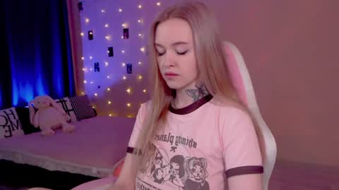 Snapshot of naughty_mablee chatting on 06.20.26 Mable online show from 06.20.26