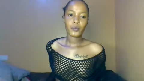 Snapshot of naughtyaura_ebony chatting on 03.16.26 Bree doll online show from 03.16.26