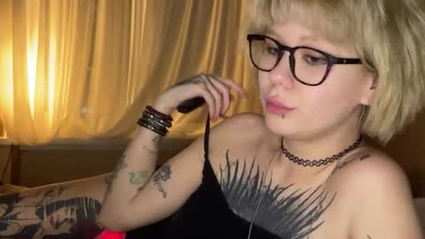 NaughtyLayla666 online show from 05.30.26