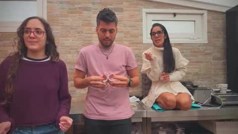 ANDREA STEPH  MIKE online show from 10.21.25