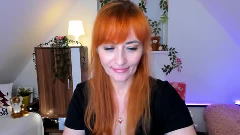 Snapshot of naughtymilane chatting on 01.12.25 Milana - on air every day except Wednesday from 9 pm to 4 am European time online show from 01.12.25