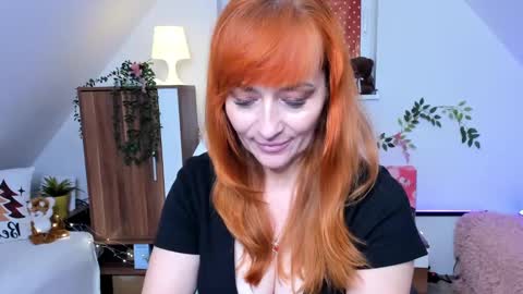 Snapshot of naughtymilane chatting on 02.05.25 Milana - on air every day except Wednesday from 9 pm to 4 am European time online show from 02.05.25