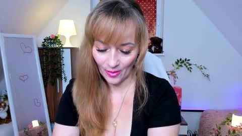Snapshot of naughtymilane chatting on 09.26.25 Milana - on air every day except Wednesday from 9 pm to 4 am European time online show from 09.26.25