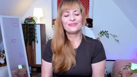 Snapshot of naughtymilane chatting on 09.27.25 Milana - on air every day except Wednesday from 9 pm to 4 am European time online show from 09.27.25