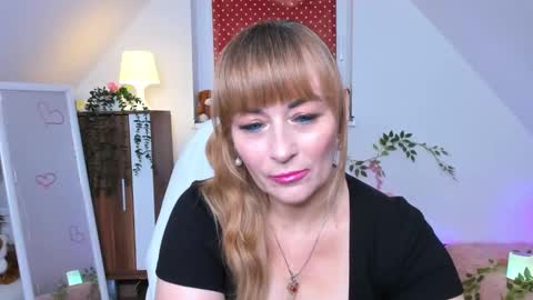 Milana - on air every day except Wednesday from 9 pm to 4 am European time online show from 11.26.25