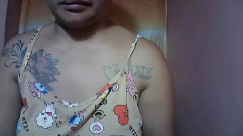 naughtymom_33 online show from 12.04.25