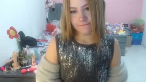 Snapshot of naughtyplayass chatting on 03.12.25 naughtyplayass online show from 03.12.25