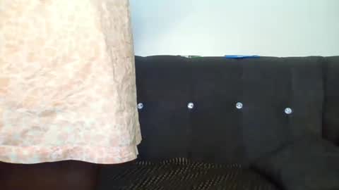 Snapshot of naughtyqueen12 chatting on 03.01.25 naughtyqueen12 online show from 03.01.25