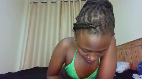 Snapshot of naughtyqueen12 chatting on 11.13.25 naughtyqueen12 online show from 11.13.25