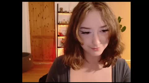 Snapshot of naughtyrapunzel7 chatting on 12.28.24 Ella - Naughty Rapunzel online show from 12.28.24