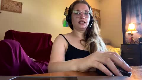 Snapshot of naughtyred25 chatting on 10.20.25 naughtyred23 online show from 10.20.25