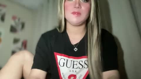 Rose Wilson online show from 12.11.24