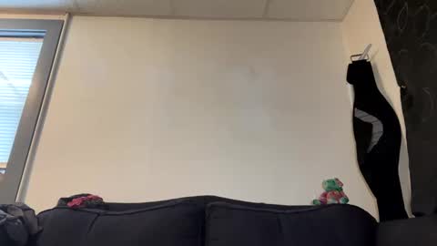 Snapshot of naughtysub023 chatting on 02.16.25 naughtysub023 online show from 02.16.25