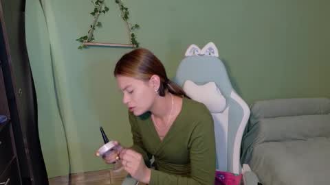 Snapshot of naugthy_muse chatting on 01.10.26 sabrina online show from 01.10.26