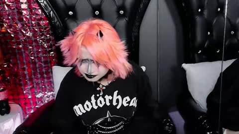 Navier  online show from 01.05.26