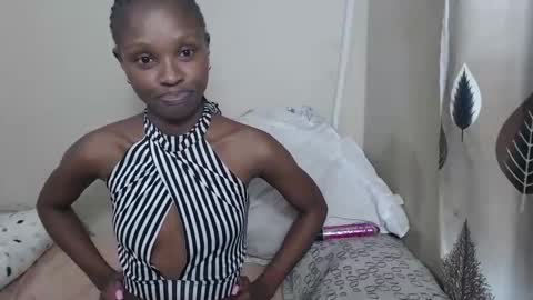 nawtylarissa_ online show from 09.10.25