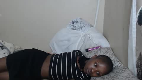 nawtylarissa_ online show from 09.13.25