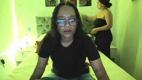Snapshot of nay_and_aleja chatting on 06.15.26 nay_and_aleja online show from 06.15.26